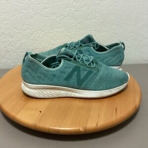New Balance Coast v4 FuelCore Womens 9 Teal Blue Running Shoes WCSTLRS4